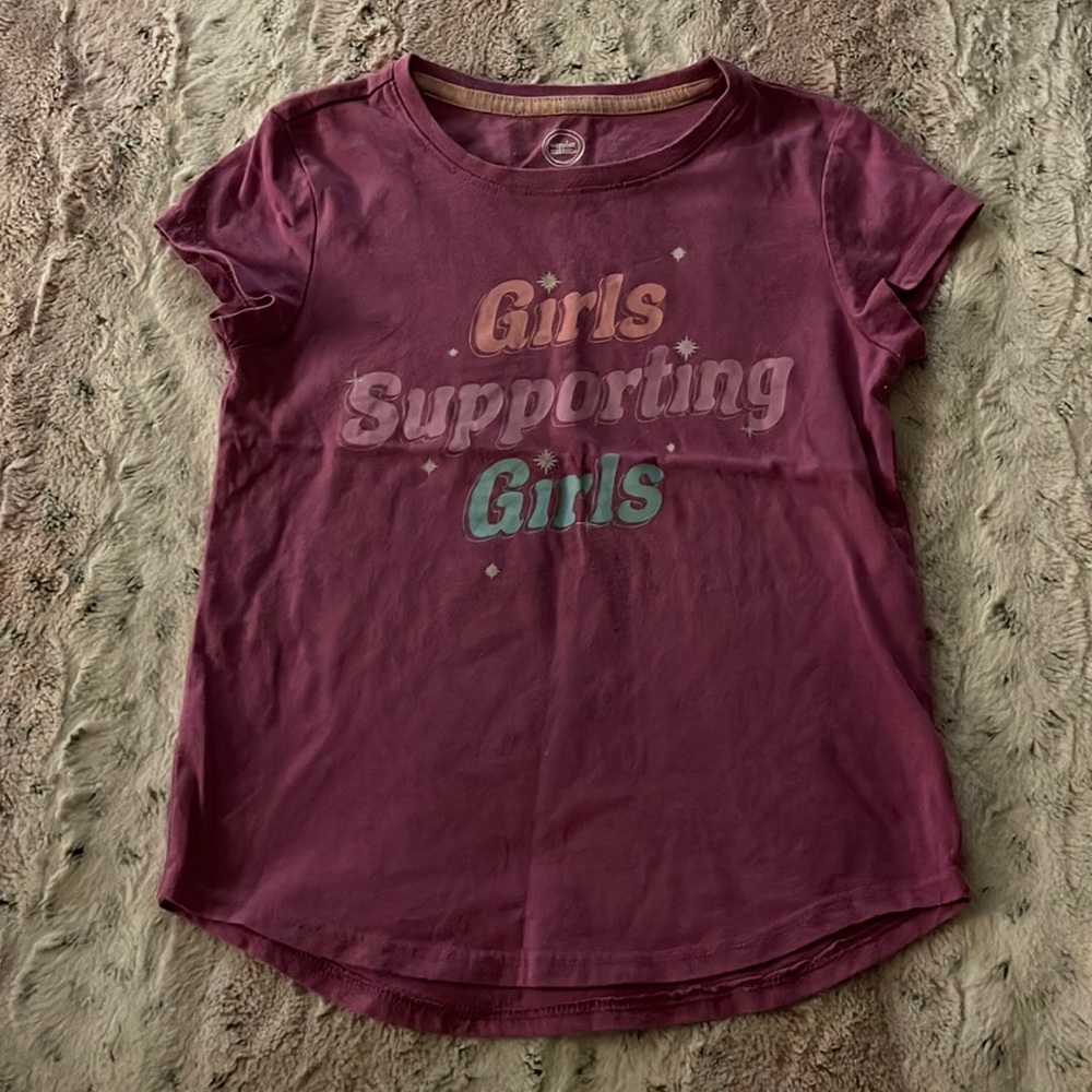Girls Supporting Girls Purple T-shirt size M(7-8)